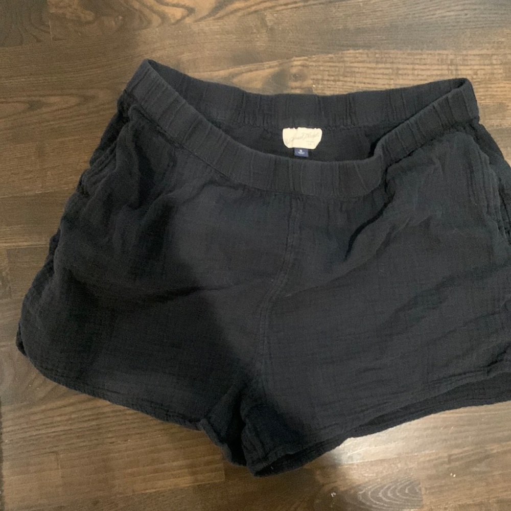 Black shorts with pockets!